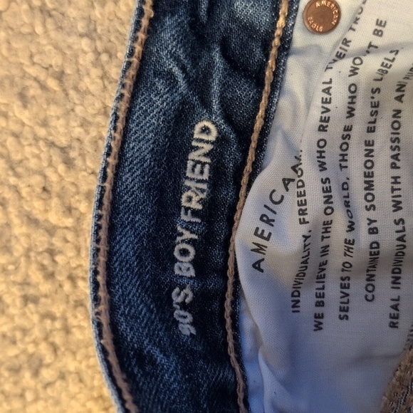 American Eagle Outfitters 90s Boyfriend Jeans Size 4 Long - Picture 8 of 9